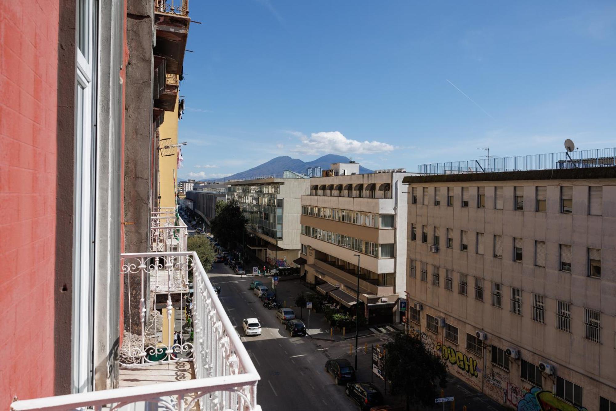 Le Stanze Di Napoli Hotel Bagian luar foto