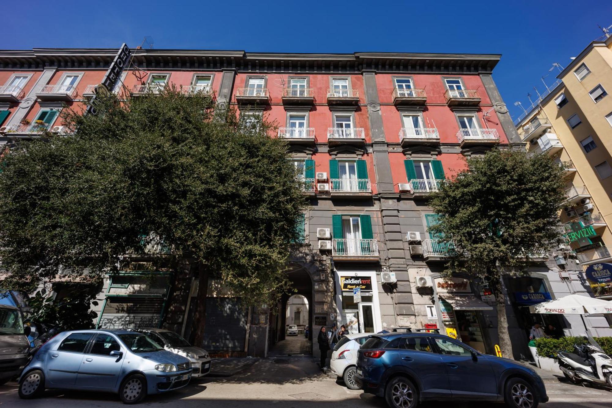 Le Stanze Di Napoli Hotel Bagian luar foto